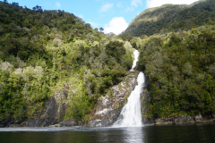 35.-Waterfall-at-Quintupeu
