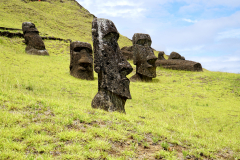13.-Moai-in-the-Rano-Raraku-Quarry
